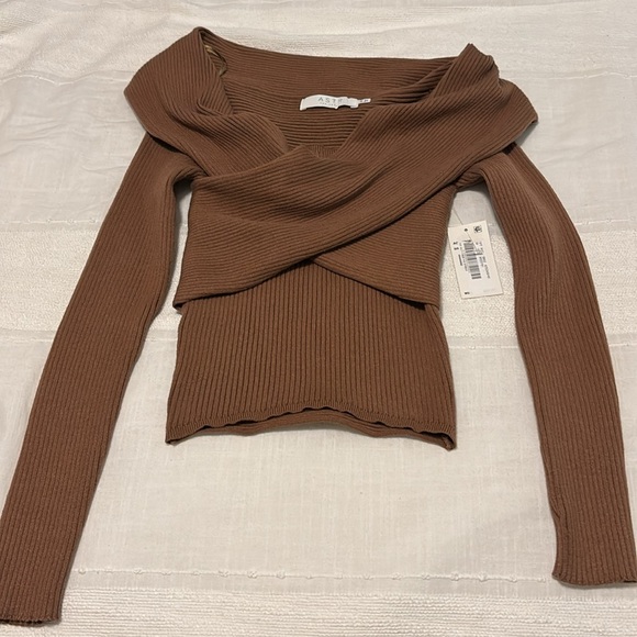 ASTR Zayla Sweater in Camel - Picture 2 of 13